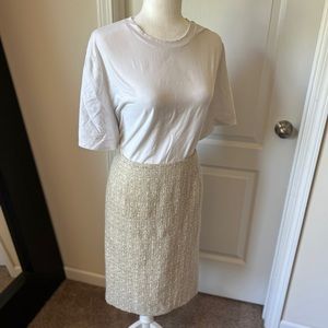 Textured woven pencil skirt